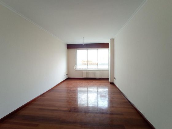 Foto 1 de Pis en venda a Centro - Ferrol de 3 habitacions amb terrassa i garatge