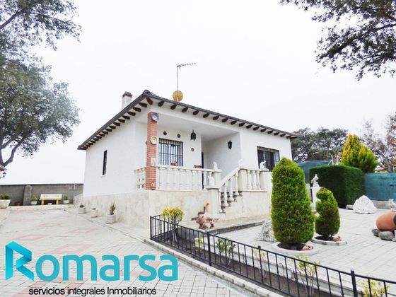 Foto 2 de Chalet en venta en Peñalba de Ávila de 2 habitaciones con piscina y jardín