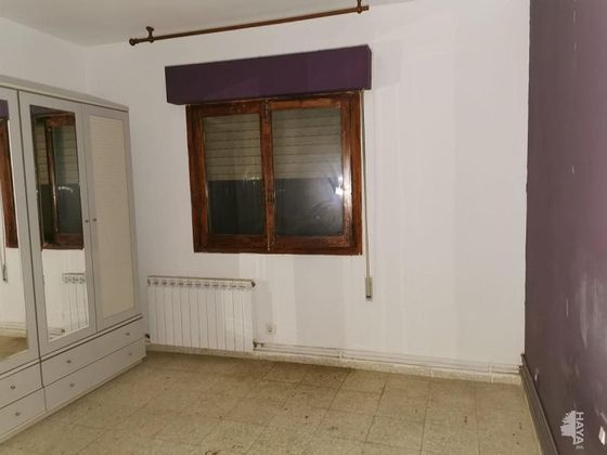 Foto 2 de Venta de piso en Candeleda de 3 habitaciones con terraza y calefacción