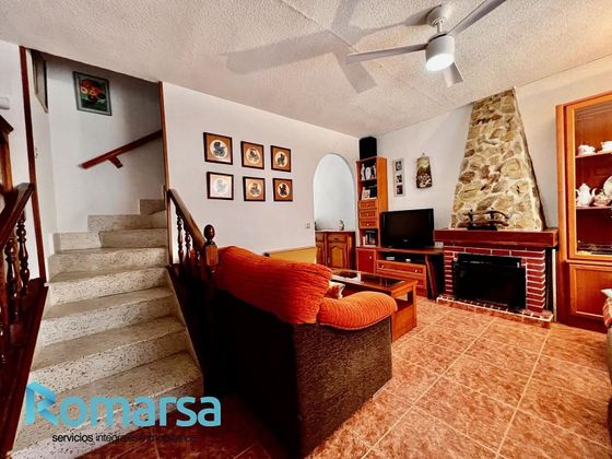 Foto 2 de Casa adosada en venta en Hoyo de Pinares (El) de 3 habitaciones con terraza y garaje