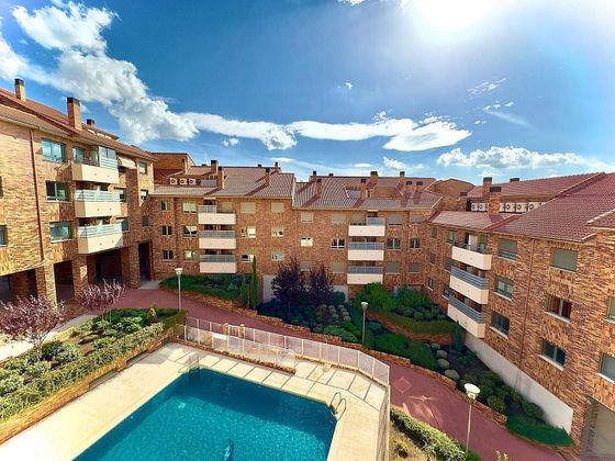 Foto 1 de Pis en venda a Sector Plaza de Toros de 3 habitacions amb terrassa i piscina