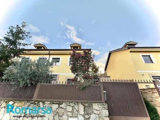 Foto 1 de Casa en venta en El Espinar pueblo de 3 habitaciones con terraza y garaje