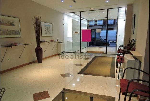 Foto 1 de Alquiler de oficina en calle Ortiz de Zarate de 148 m²