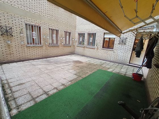 Foto 1 de Piso en venta en Centro - Vitoria-Gasteiz de 3 habitaciones con terraza y calefacción