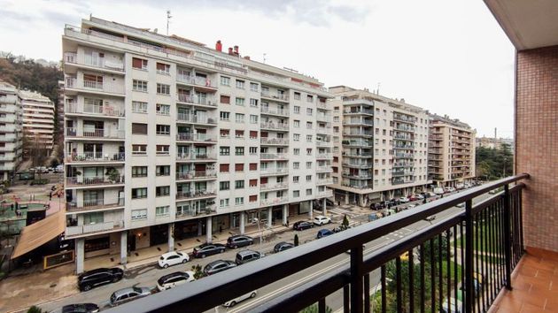 Foto 2 de Venta de piso en Amara - Berri de 3 habitaciones con terraza y garaje