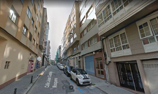 Foto 2 de Edifici en venda a calle Juan Castro Mosquera de 173 m²