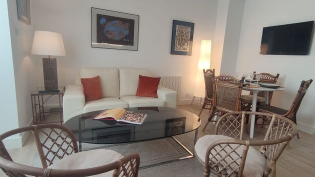 Foto 2 de Piso en alquiler en Agra del Orzán - Ventorrillo - Vioño de 4 habitaciones con muebles y calefacción