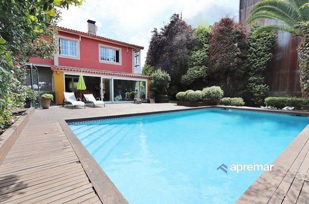 Foto 1 de Xalet en venda a calle Corredoira Viñas de 4 habitacions amb terrassa i piscina