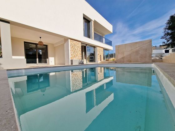 Foto 1 de Xalet en venda a Dorneda de 4 habitacions amb terrassa i piscina