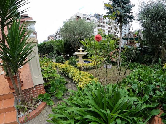 Foto 1 de Casa en venta en Castro de 7 habitaciones con terraza y piscina