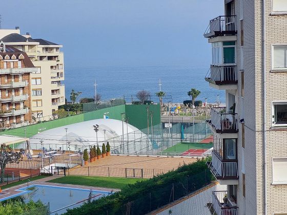 Foto 1 de Pis en venda a Castro de 4 habitacions amb terrassa i garatge