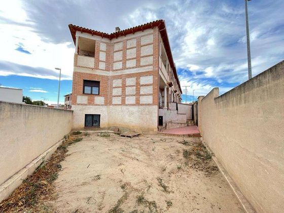 Foto 1 de Casa en venda a calle Juan Pablo II de 3 habitacions amb terrassa i garatge