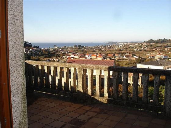 Foto 2 de Chalet en venta en Bordóns-Dorrón de 4 habitaciones con terraza y garaje