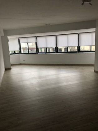 Foto 1 de Alquiler de oficina en calle De Santiago del Estero de 67 m²