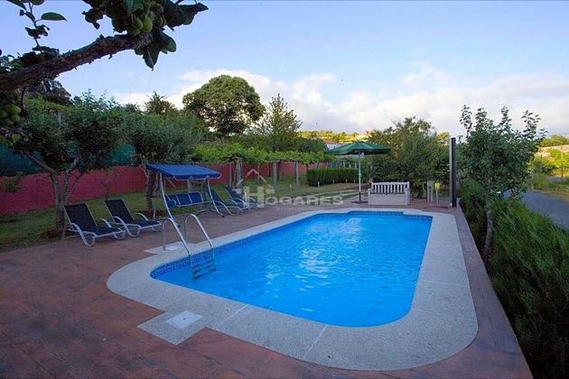 Foto 1 de Xalet en venda a Cuntis de 4 habitacions amb terrassa i piscina