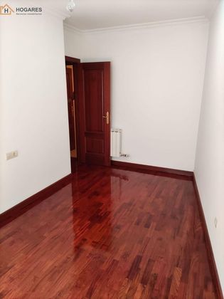 Foto 2 de Piso en venta en Guarda (A) de 3 habitaciones con calefacción y ascensor