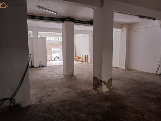 Foto 1 de Alquiler de local en Bouzas - Coia de 374 m²