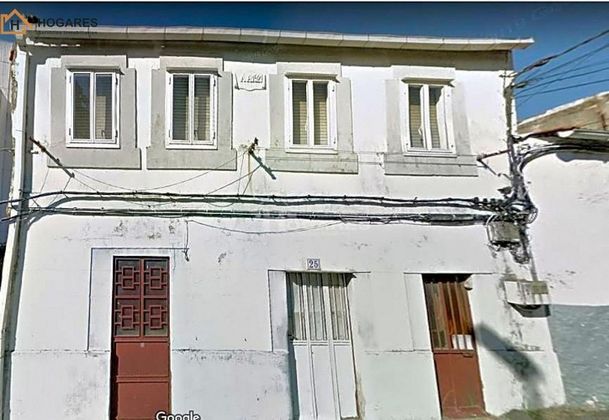 Foto 2 de Chalet en venta en Travesía de Vigo - San Xoán de 4 habitaciones con jardín y calefacción