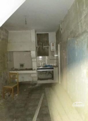 Foto 2 de Venta de casa en Bouzas - Coia de 3 habitaciones con balcón y calefacción