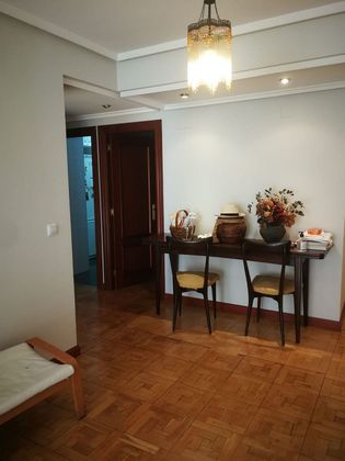 Foto 2 de Piso en venta en Santo Domingo de 2 habitaciones con jardín y muebles