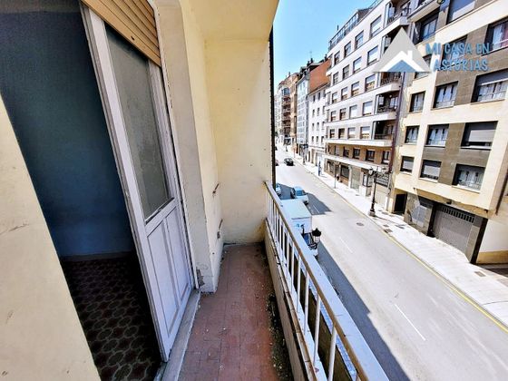 Foto 2 de Venta de piso en La Ería - Masip de 3 habitaciones con balcón