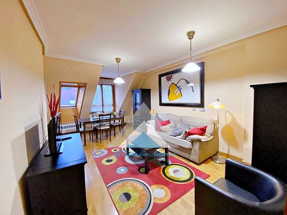 Foto 2 de Àtic en lloguer a Casco Histórico de 3 habitacions amb garatge i mobles