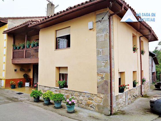 Foto 1 de Casa en venda a Piloña de 4 habitacions amb terrassa i jardí