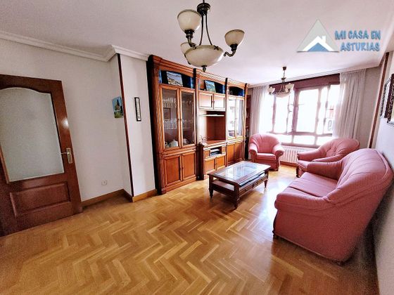 Foto 1 de Piso en venta en Milán - Pumarín - Teatinos de 2 habitaciones con garaje y calefacción