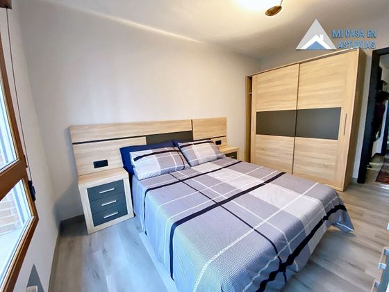 Foto 2 de Pis en lloguer a Milán - Pumarín - Teatinos de 3 habitacions amb garatge i mobles
