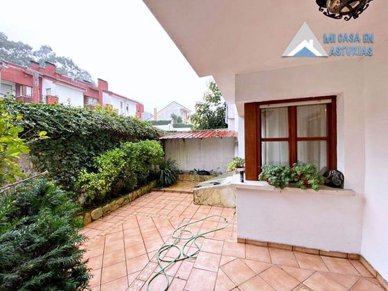 Foto 2 de Casa en venda a Llanera de 4 habitacions amb terrassa i jardí