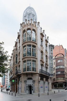 Foto 1 de Alquiler de piso en Centro - Gijón de 2 habitaciones con terraza y muebles