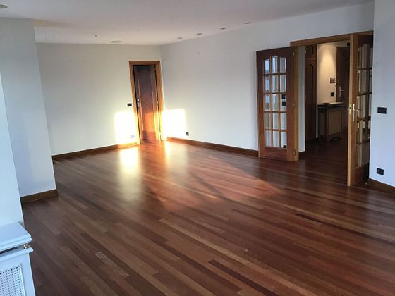 Foto 1 de Pis en venda a Monte Alto - Zalaeta - Atocha de 4 habitacions amb garatge i calefacció