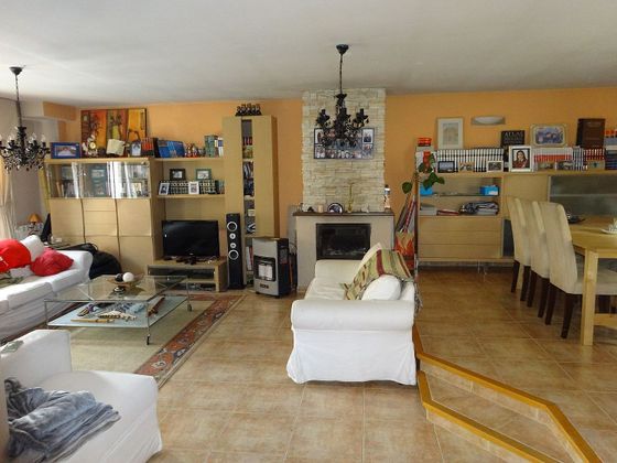Foto 2 de Casa adossada en venda a Centro - Azuqueca de Henares de 3 habitacions amb garatge