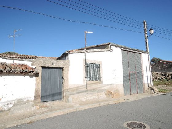 Foto 1 de Casa en venta en Santa María del Berrocal de 4 habitaciones con piscina