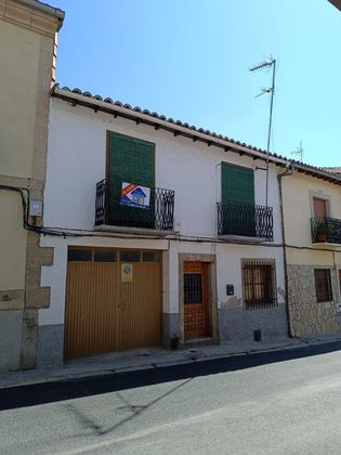 Foto 2 de Casa en venda a calle Del Puente de 4 habitacions amb terrassa i garatge