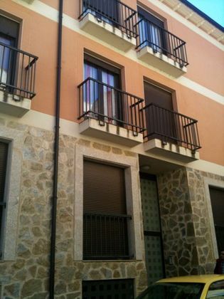 Foto 2 de Piso en venta en calle Milagros García Rey de 2 habitaciones con balcón y calefacción