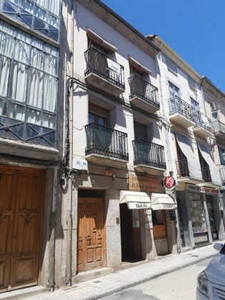 Foto 2 de Pis en venda a calle San Pedro de 3 habitacions amb balcó i calefacció