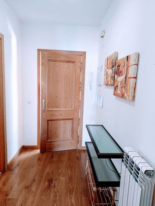 Foto 1 de Pis en lloguer a calle Milagros García Rey de 2 habitacions amb terrassa i mobles