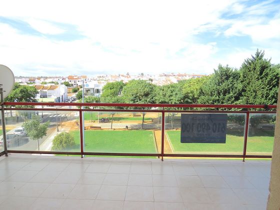Foto 2 de Venta de piso en calle Vazquez Diaz de 3 habitaciones con terraza y balcón