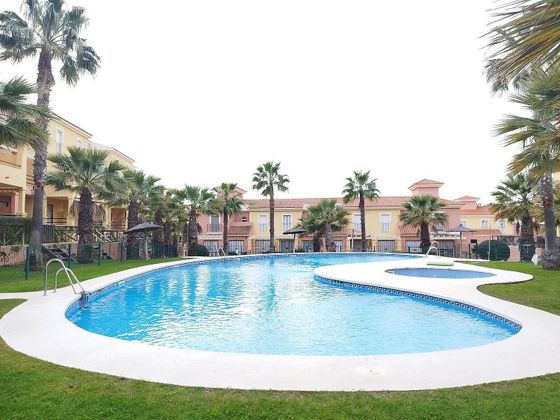 Foto 1 de Pis en venda a avenida De Las Cumbres de 2 habitacions amb terrassa i piscina