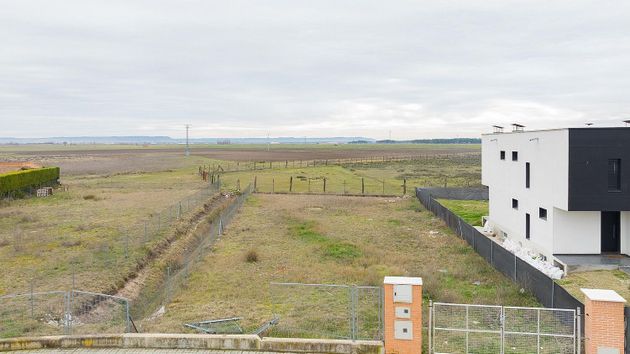 Foto 1 de Venta de terreno en Aldeamayor de San Martín de 719 m²