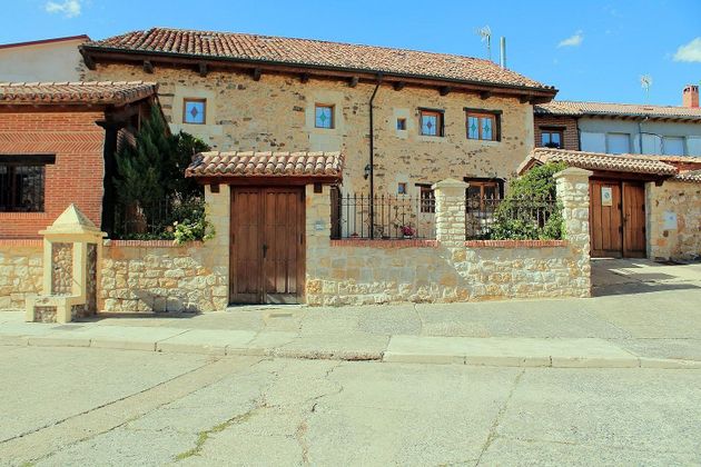 Foto 2 de Casa rural en venda a Santibáñez de la Peña de 8 habitacions amb terrassa i aire acondicionat