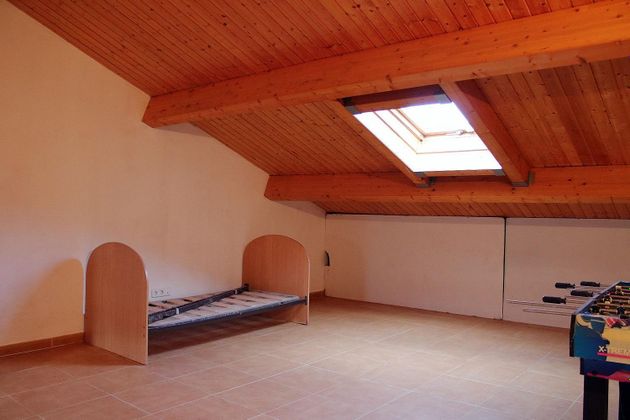 Foto 2 de Venta de chalet en Aldeamayor de San Martín de 4 habitaciones con jardín y calefacción