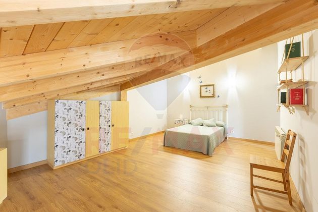 Foto 1 de Casa en venda a Renedo de Esgueva de 6 habitacions amb garatge i balcó
