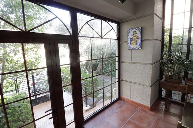 Foto 1 de Casa adossada en venda a Simancas de 5 habitacions amb terrassa i piscina
