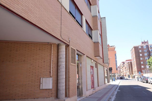 Foto 1 de Venta de piso en calle Nueva del Carmen de 1 habitación con garaje y calefacción