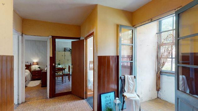Foto 2 de Casa en venda a Laviana de 4 habitacions amb balcó i calefacció