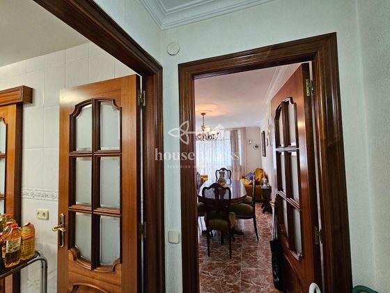 Foto 2 de Piso en venta en Caranza de 4 habitaciones con terraza y ascensor
