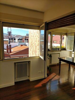 Foto 1 de Venta de piso en Las Arenas Centro de 2 habitaciones con garaje y calefacción