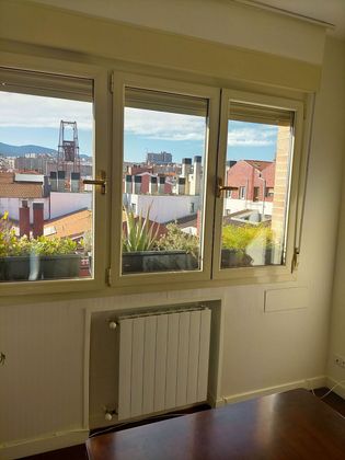 Foto 2 de Venta de piso en Las Arenas Centro de 2 habitaciones con garaje y calefacción